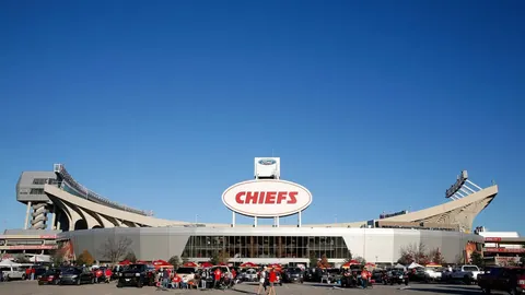 梁靖崑逆境反转，勇夺男单16强席位